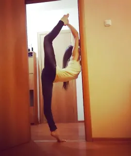 Анкета массажистки Карина - Фото 1, район Трусовский, 21 год, №2491