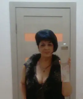 Анкета массажистки Елена - Фото 1, район Кировский, 42 года, №2500